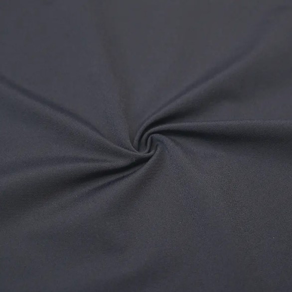 Perché il pile di spandex poliestere riciclato mantiene l'aspetto e le prestazioni dopo più lavaggi?